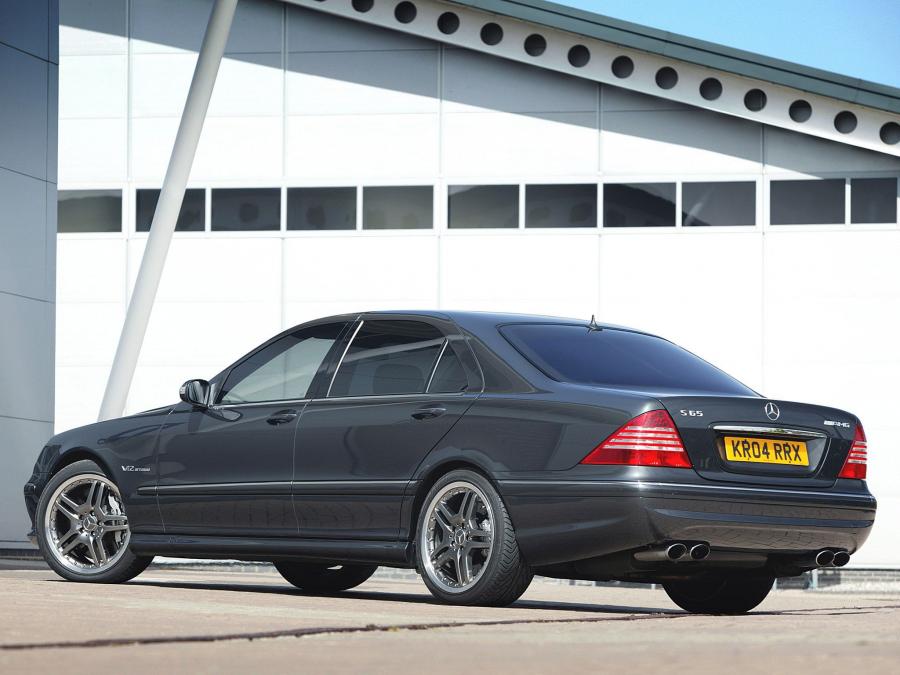  Mercedes-Benz S65 AMG 2004 года  (UK) (фото 8 из 11)